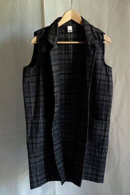 CAMILA grey checked vest